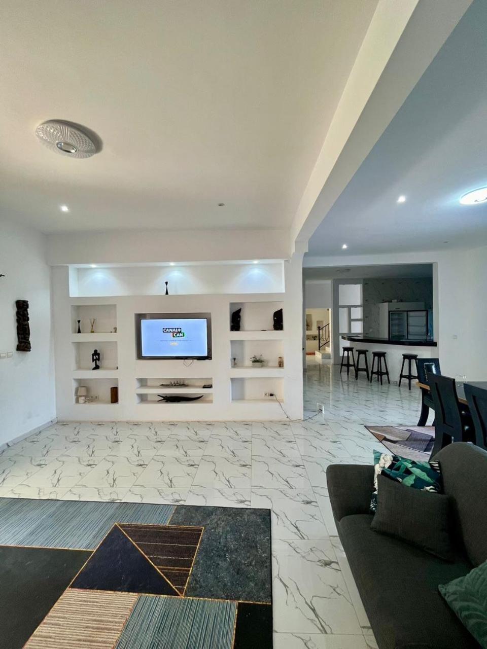 La Baraka, Extravagant Villa For 8 With Pool In Saly Gandigal Bagian luar foto