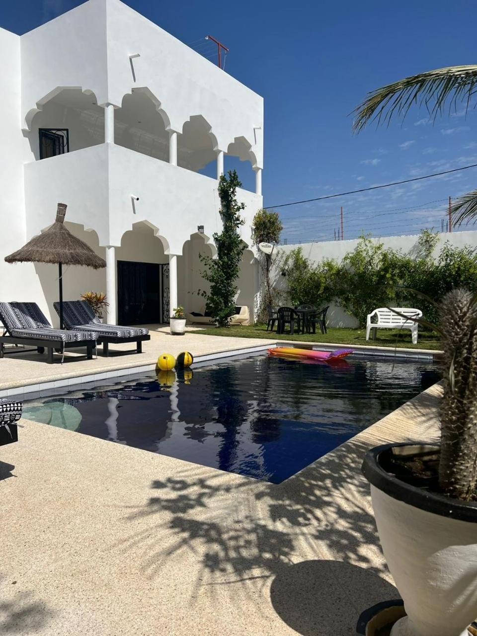 La Baraka, Extravagant Villa For 8 With Pool In Saly Gandigal Bagian luar foto