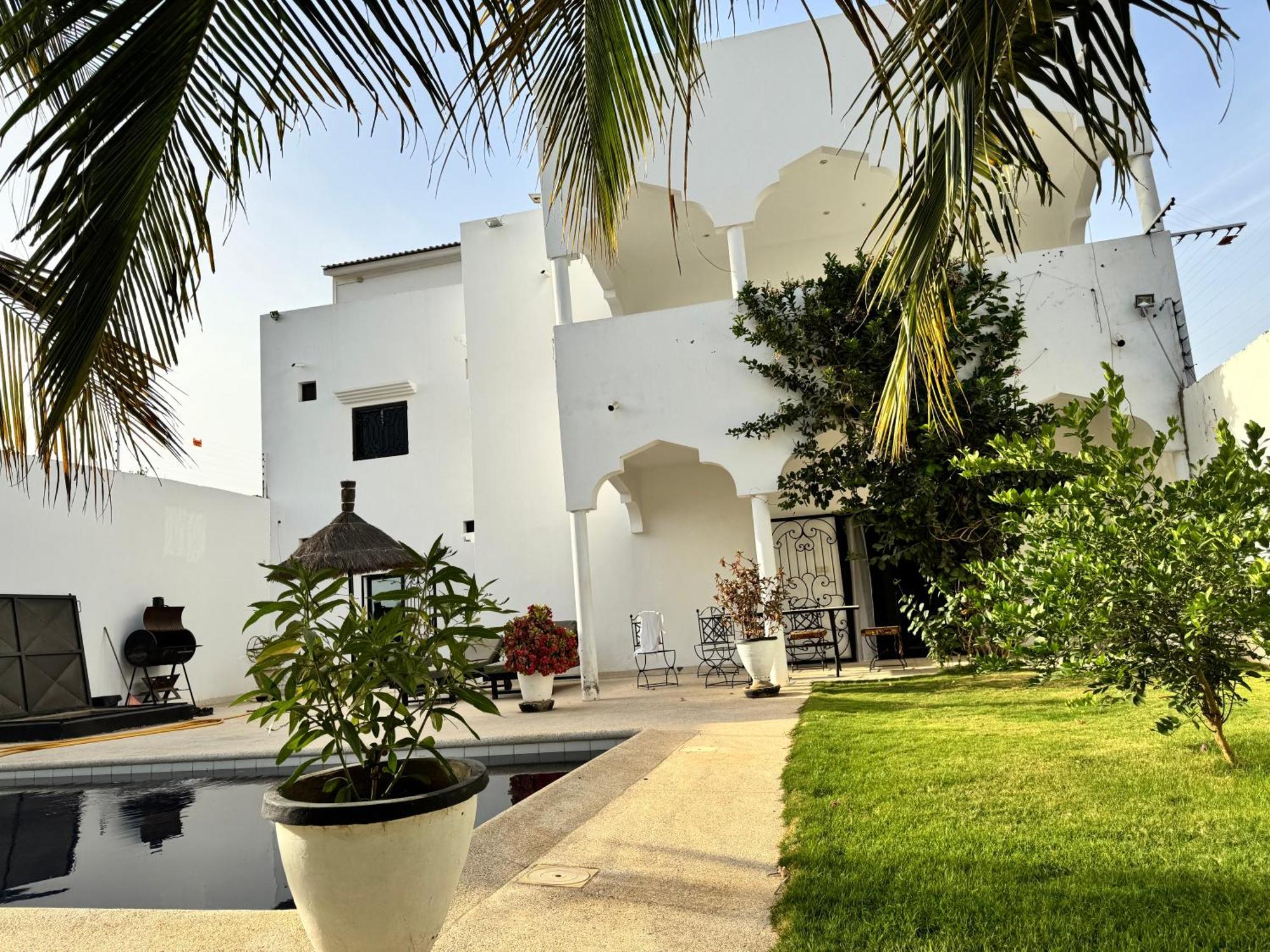 La Baraka, Extravagant Villa For 8 With Pool In Saly Gandigal Bagian luar foto